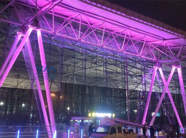 杰力赛·链条灯：户外景观亮化的璀璨之选